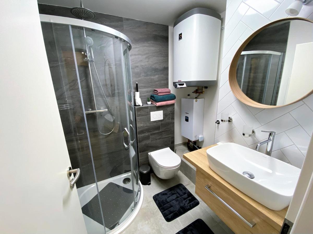 Miky Apartman Klinovec View Loučná pod Klínovcem Exteriör bild